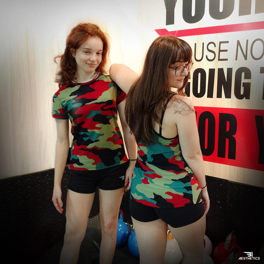 women's crimson leaf camo t-shirt