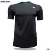 black crew neck t-shirt