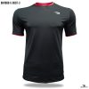 black crew neck t-shirt