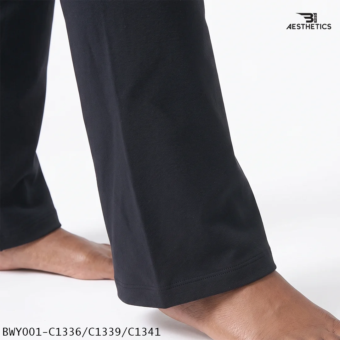 Wide leg flare bottom opening of Black yoga pants